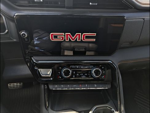 New 2026 GMC Sierra 1500 AT4 w/ AT4 Premium Package AWD/4WD image 25