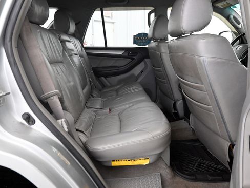 Used 2005 Toyota 4Runner SR5 image 22