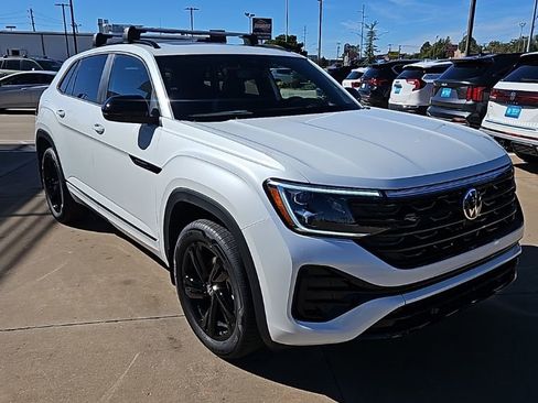 New 2026 Volkswagen Atlas Cross Sport SEL R-Line AWD/4WD image 3