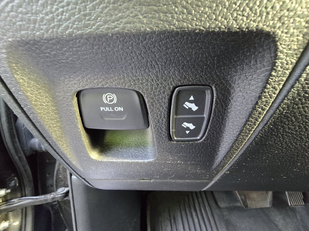 Used 2021 RAM 1500 Laramie AWD/4WD image 29