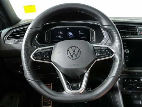 Used 2022 Volkswagen Tiguan SEL R-Line AWD/4WD image 10