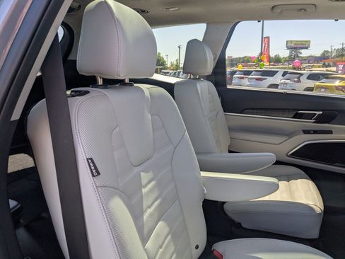 Used 2023 Kia Telluride SX Prestige AWD/4WD image 28