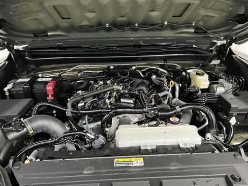 Used 2026 Toyota Tacoma TRD Sport w/ TRD Sport Upgrade Package AWD/4WD image 29