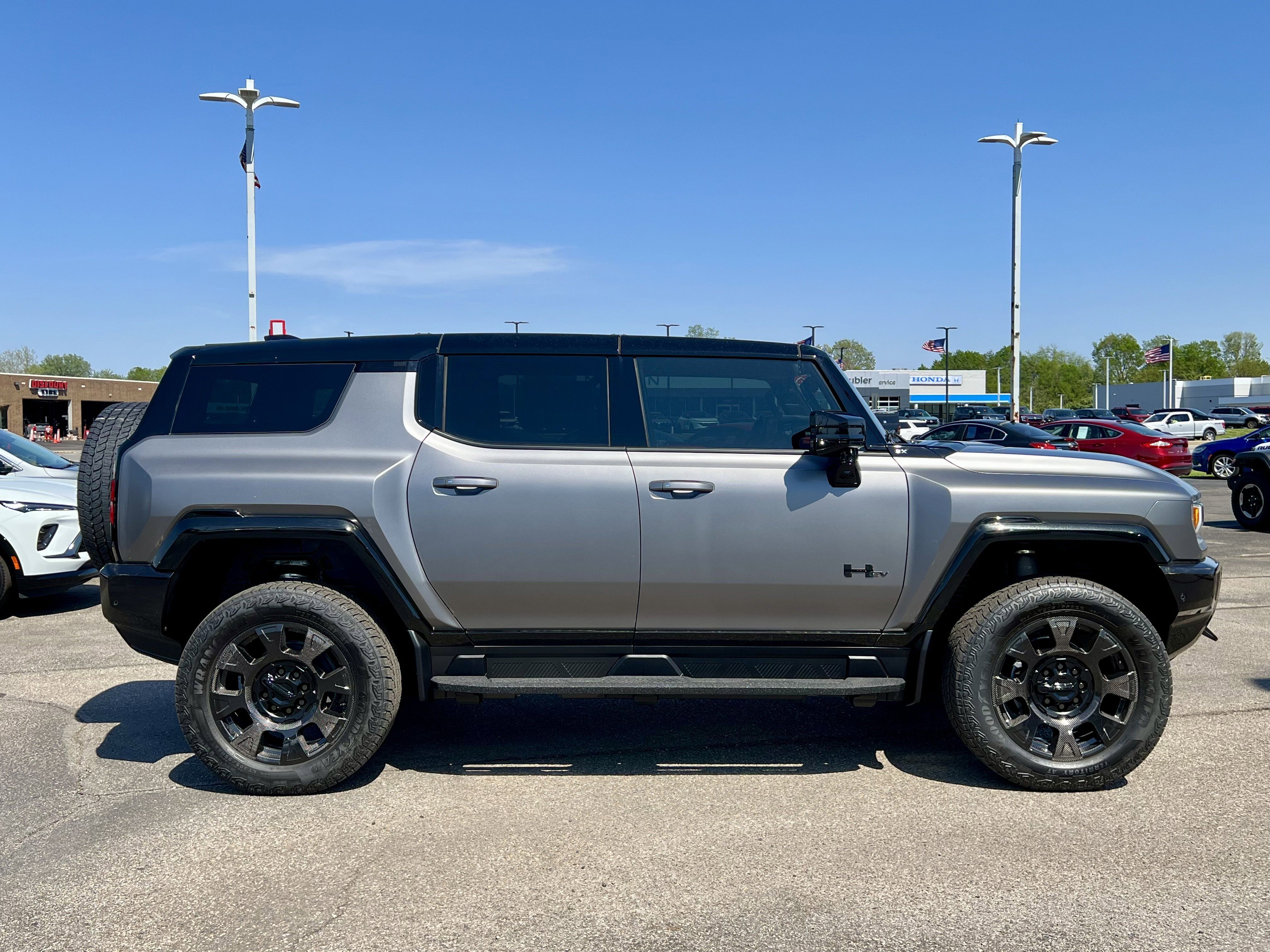 New 2026 GMC Hummer EV 3X w/ Carbon Fiber Edition Package AWD/4WD image 6