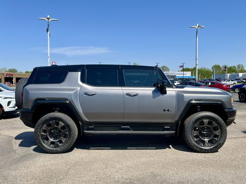 New 2026 GMC Hummer EV 3X w/ Carbon Fiber Edition Package AWD/4WD image 6