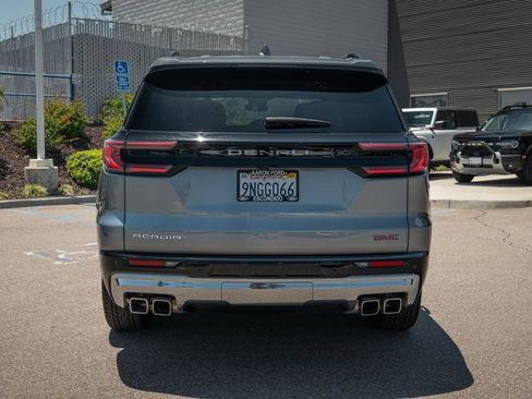 Used 2024 GMC Acadia Denali image 6