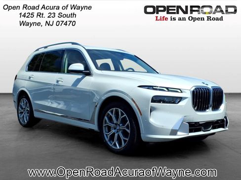 Used 2024 BMW X7 xDrive40i AWD/4WD image 1