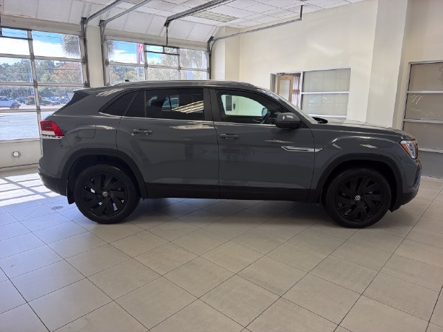 Used 2024 Volkswagen Atlas Cross Sport SE AWD/4WD image 8