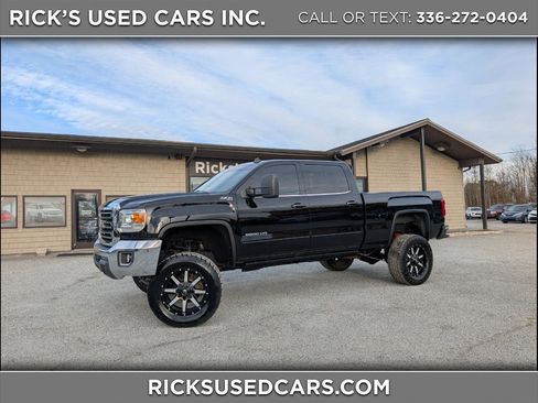 Used 2015 GMC Sierra 2500 SLE w/ SLE Preferred Package image 1