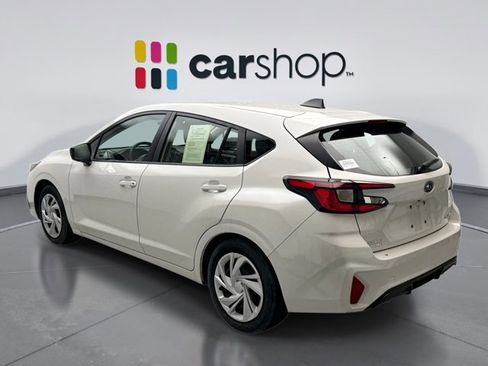 Used 2024 Subaru Impreza 2.0i image 3
