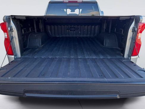 Used 2023 Chevrolet Silverado 1500 LTZ AWD/4WD image 25