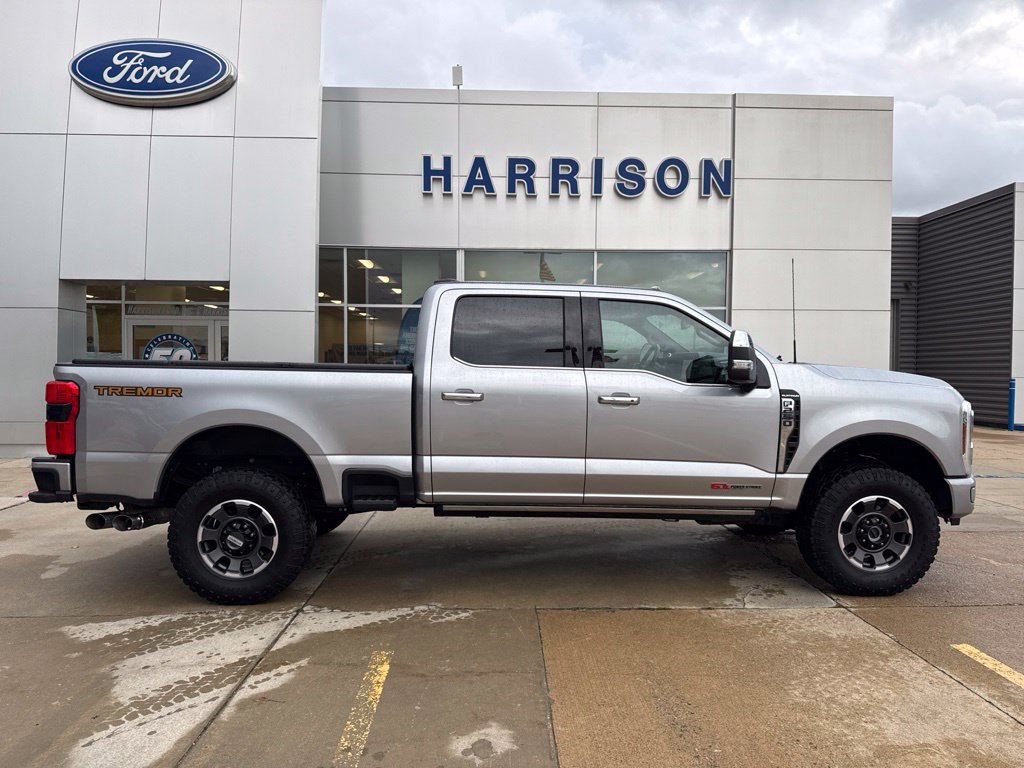 Used 2024 Ford F250 Platinum w/ Tremor Off-Road Package AWD/4WD image 4