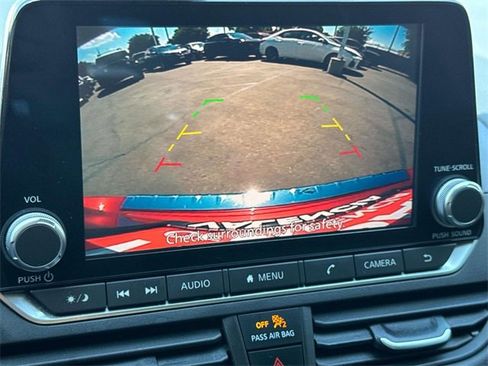 Certified 2022 Nissan Altima 2.5 SR image 12