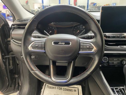 Used 2022 Jeep Compass Trailhawk w/ Trailhawk Convenience Group image 26