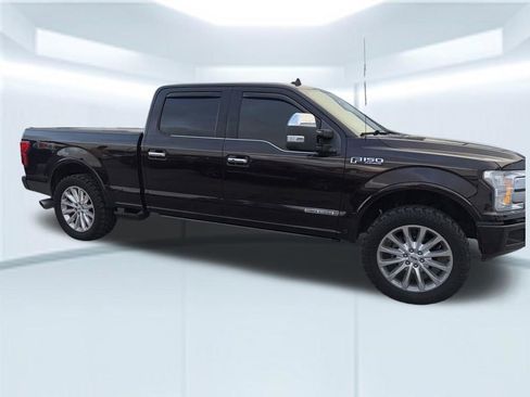 Used 2018 Ford F150 Platinum w/ Equipment Group 701A Luxury image 6