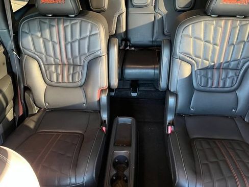 Used 2026 Nissan Armada PRO-4X w/ Captain's Chari Seat Package AWD/4WD image 12