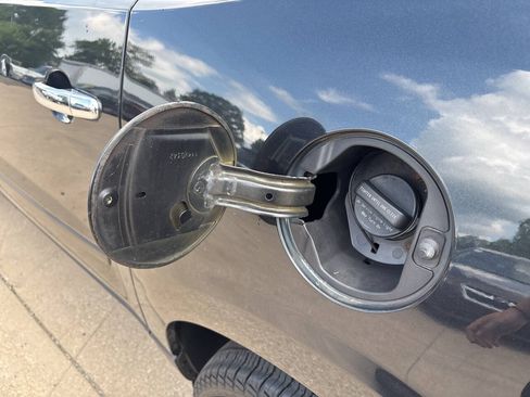 Used 2014 Chevrolet Traverse LT w/ All-Star Edition AWD/4WD image 19