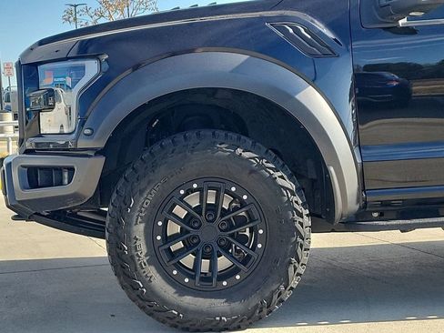 Used 2019 Ford F150 Raptor w/ Equipment Group 802A Luxury image 40