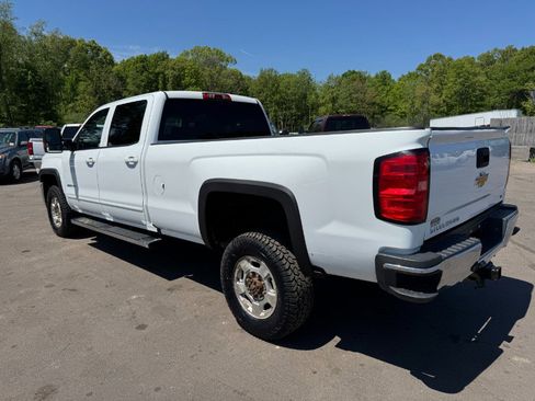 Used 2018 Chevrolet Silverado 2500 LT w/ LT Convenience Package AWD/4WD image 3