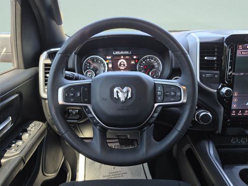 Used 2025 RAM 1500 Big Horn AWD/4WD image 16