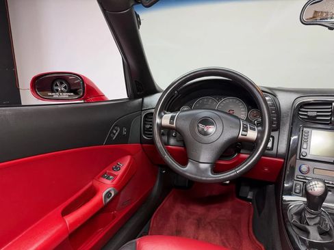 Used 2009 Chevrolet Corvette Convertible w/ Preferred Equipment Group RWD image 16