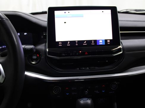 Used 2022 Jeep Compass Limited w/ (RED) Package image 15