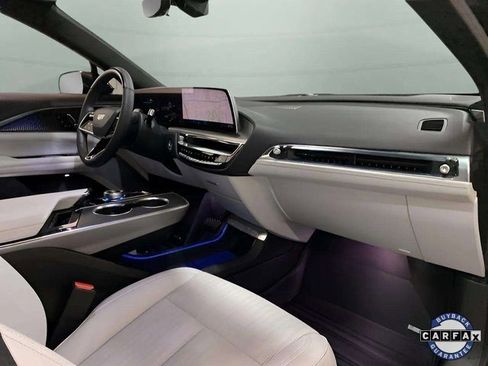Used 2023 Cadillac Lyriq 2WD image 23