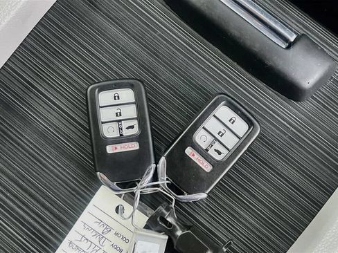 Used 2020 Honda Pilot Touring image 33