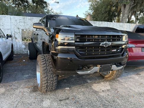 Used 2017 Chevrolet Silverado 1500 LTZ Z71 w/ Midnight Edition AWD/4WD image 4