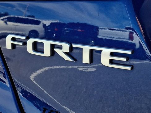 Used 2023 Kia Forte LXS FWD image 30