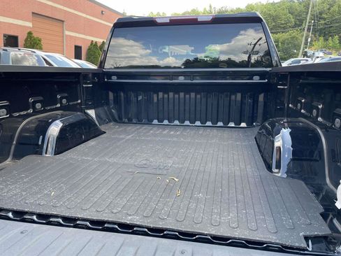 Used 2023 Chevrolet Silverado 1500 LTZ w/ Z71 Off-Road Package AWD/4WD image 28