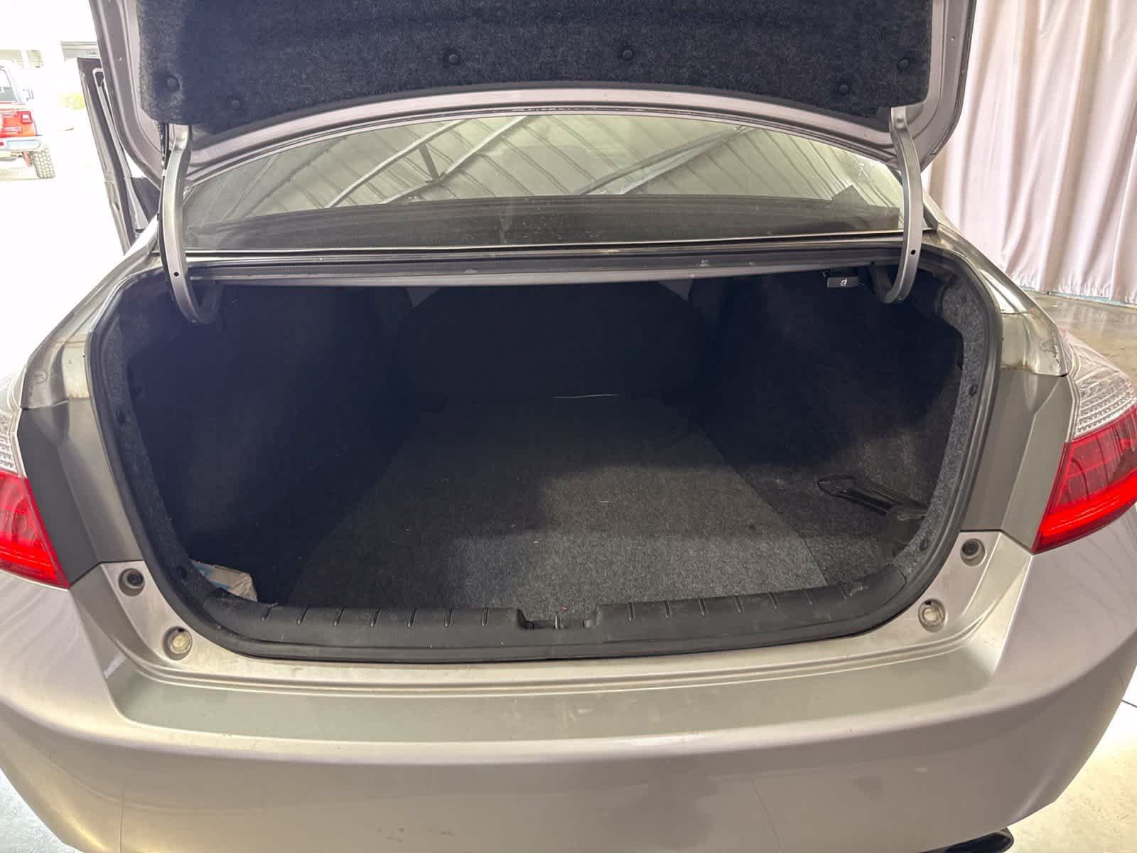 Used 2013 Honda Accord EX-L image 13