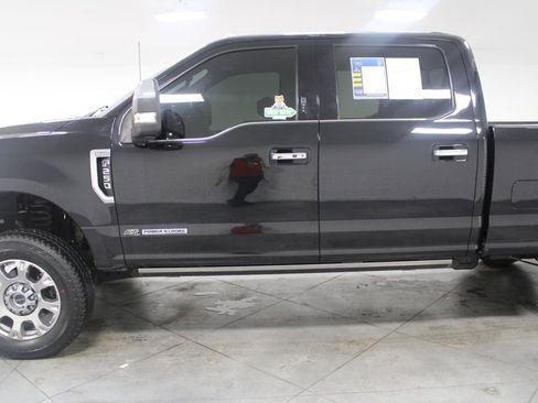 Used 2022 Ford F250 King Ranch w/ King Ranch Ultimate Package image 6