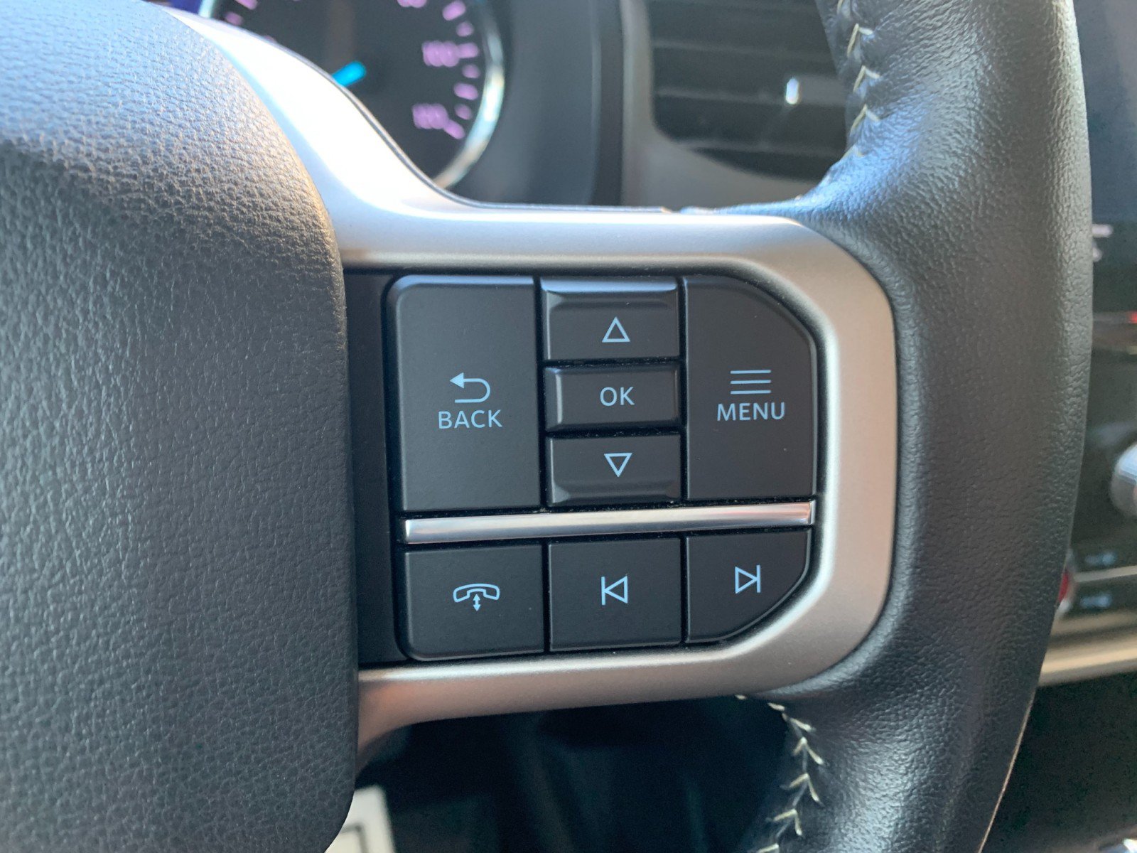 Used 2023 Ford Expedition XLT AWD/4WD image 18