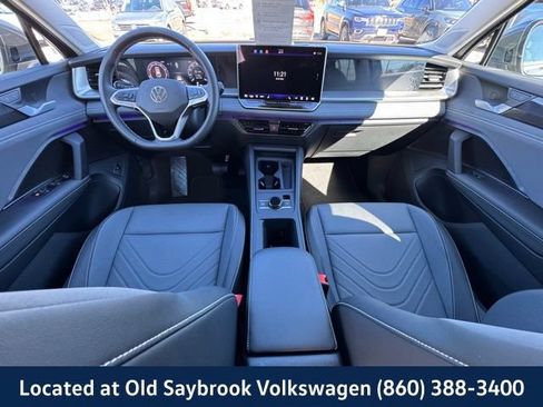 Certified 2025 Volkswagen Tiguan SE AWD/4WD image 13