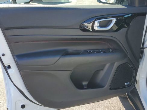 New 2026 Jeep Compass Trailhawk image 22