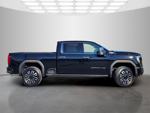New 2026 GMC Sierra 2500 Denali Ultimate w/ Max Trailering Package image 3