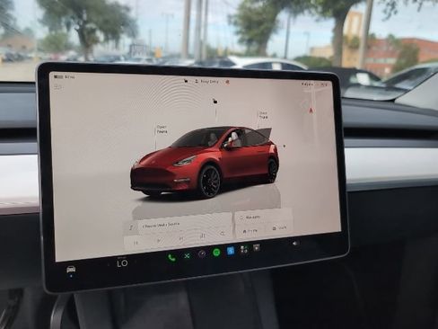 Used 2023 Tesla Model Y Performance AWD/4WD image 12