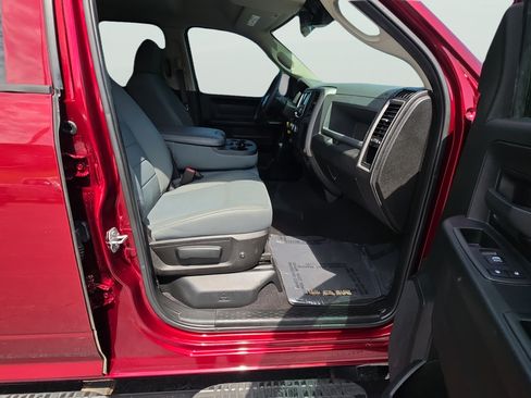 Used 2019 RAM 1500 Express AWD/4WD image 18