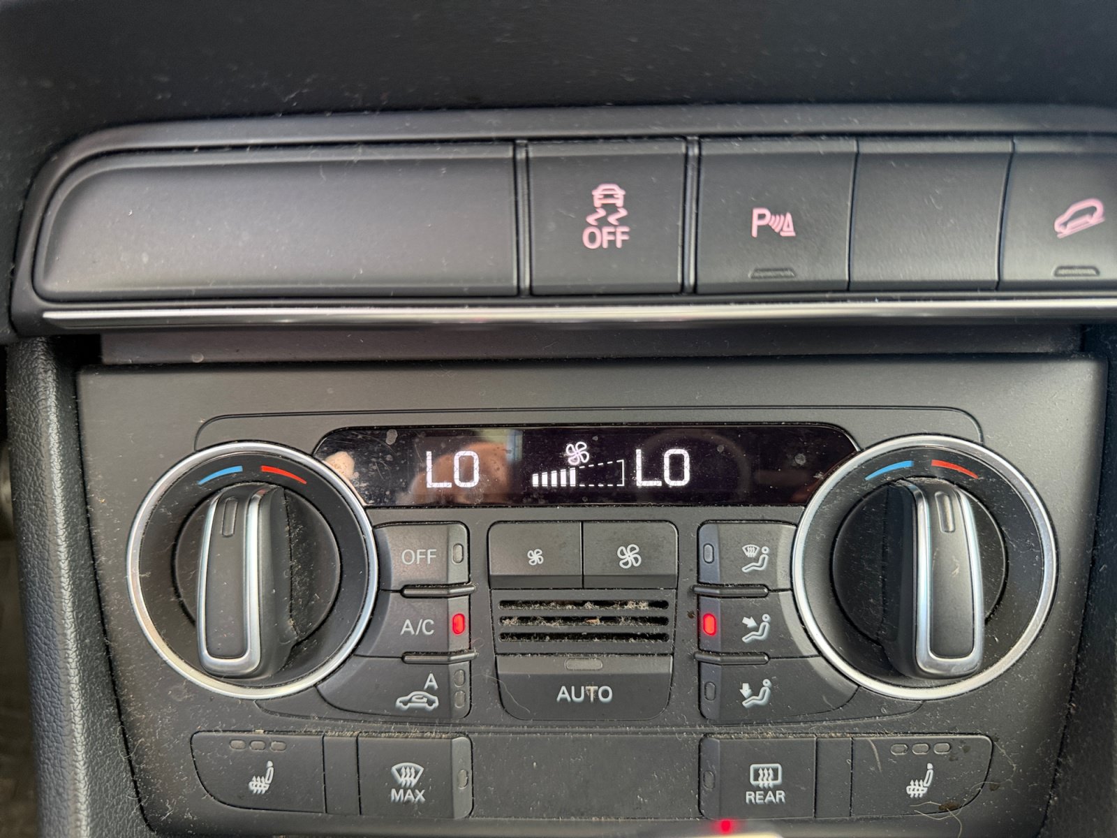 Used 2018 Audi Q3 2.0T Premium FWD image 21