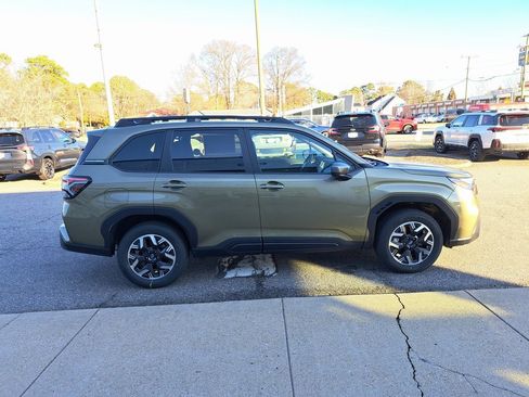 New 2026 Subaru Forester Premium image 7