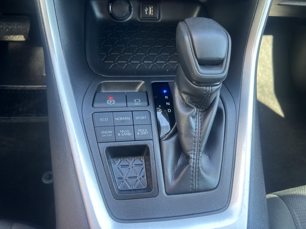 Certified 2025 Toyota RAV4 XLE AWD/4WD image 26