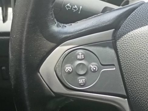Used 2022 Chevrolet Colorado LT RWD image 24