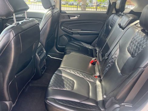 Used 2023 Ford Edge Titanium AWD/4WD image 9