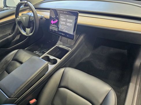 Used 2021 Tesla Model 3 Standard Range Plus RWD image 5