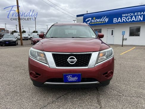 Used 2016 Nissan Pathfinder S FWD image 2