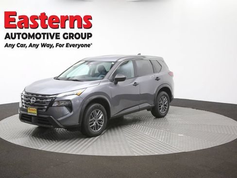 Used 2024 Nissan Rogue S AWD/4WD image 57