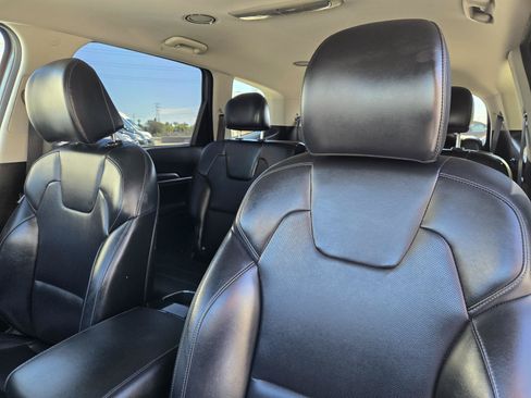 Used 2022 Kia Telluride LX AWD/4WD image 23