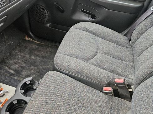 Used 2006 Chevrolet Silverado 2500 W/T RWD image 5
