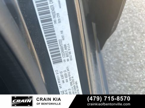Used 2013 Dodge Avenger SE FWD image 15